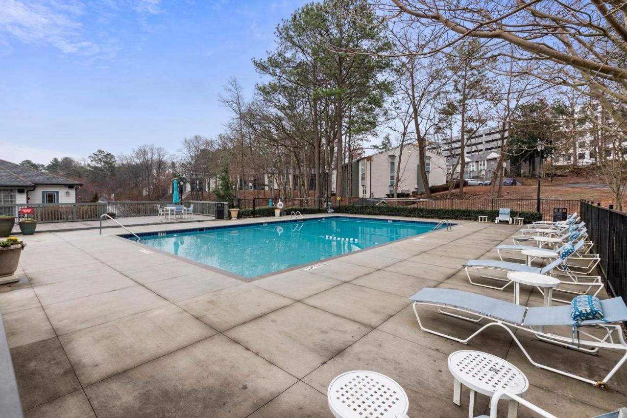 Truist Park Comfort Stays Atlanta Eksteriør billede