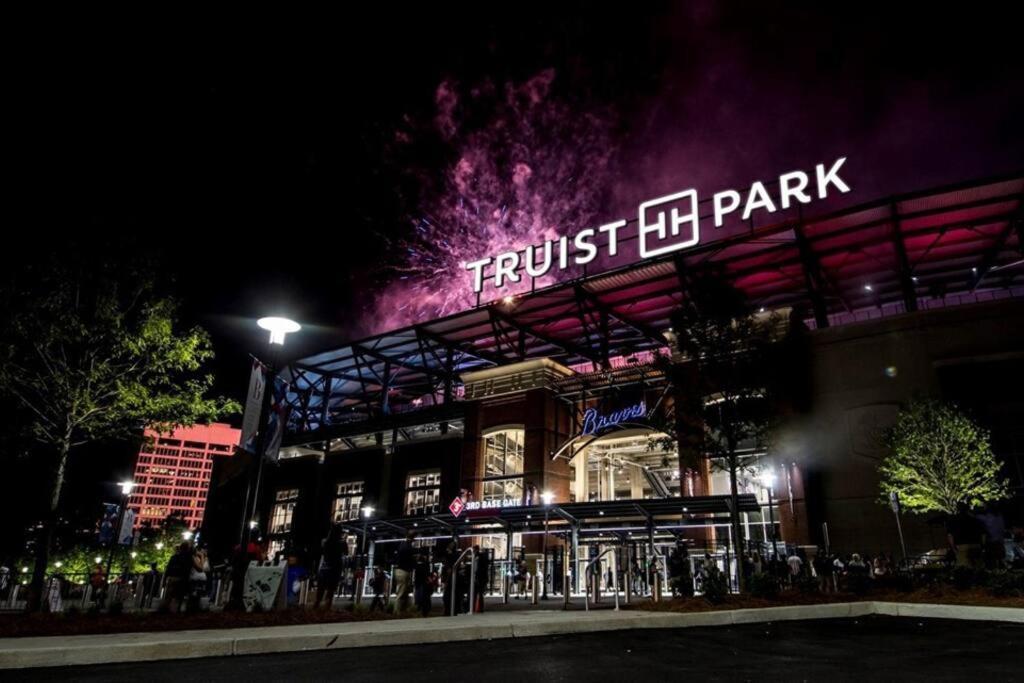 Truist Park Comfort Stays Atlanta Eksteriør billede